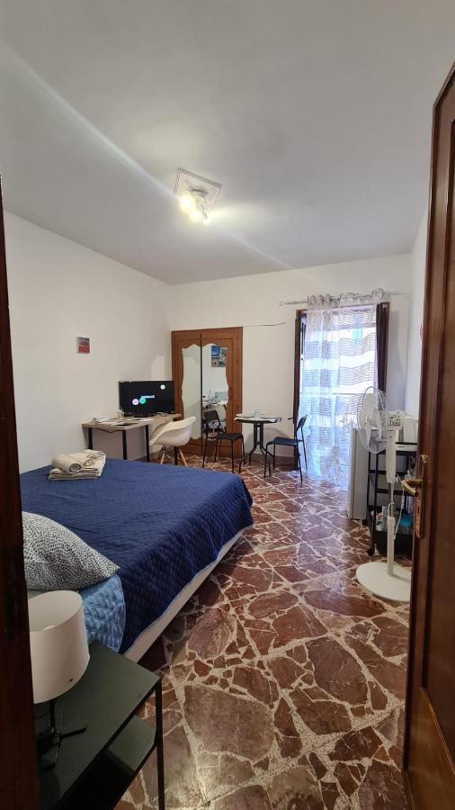 A Punta Terra Isnello Bed & Breakfast Exterior foto