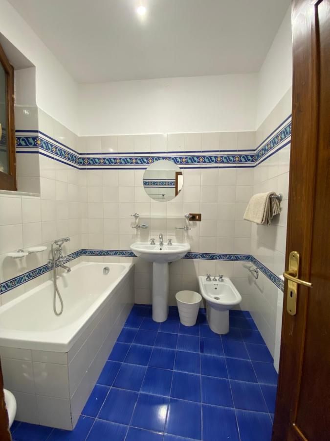 A Punta Terra Isnello Bed & Breakfast Exterior foto