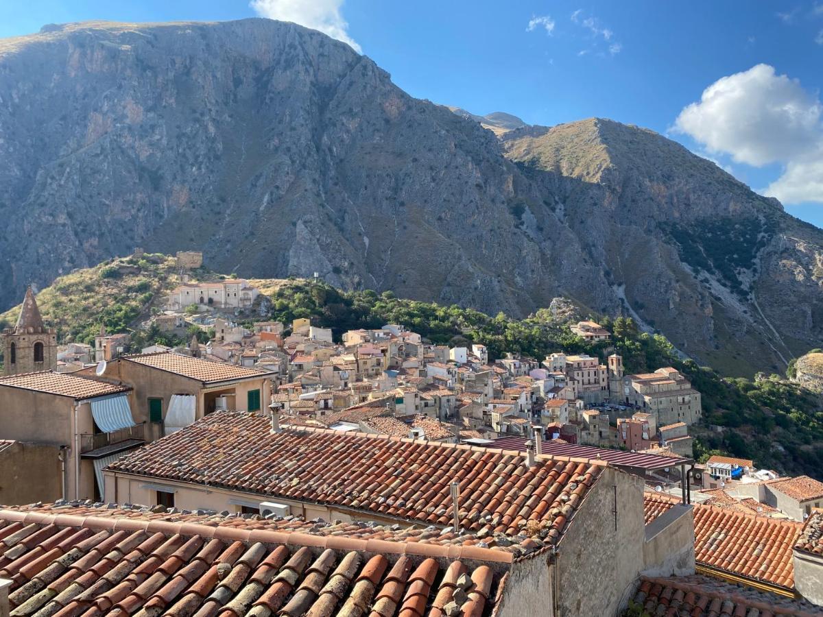 A Punta Terra Isnello Bed & Breakfast Exterior foto
