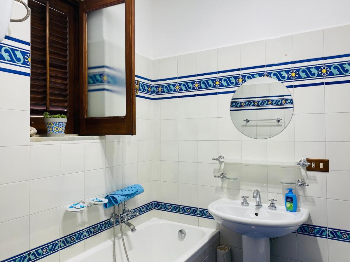 A Punta Terra Isnello Bed & Breakfast Exterior foto